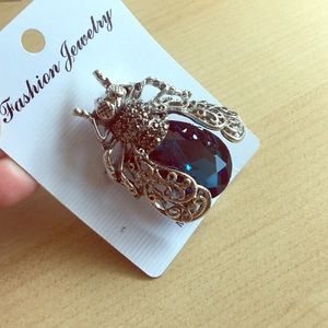 Beetle Beautiful crystal brooch new with tag